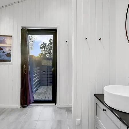 Dyke - 1-5km From The Sea By Interhome * Bøtø By