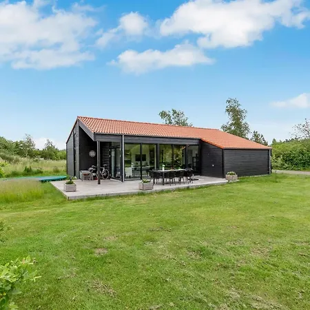 Dyke - 1-5km From The Sea By Interhome Bøtø By